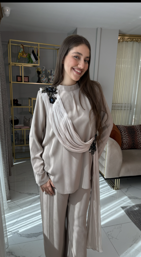 طقم وشاح البيليسيه