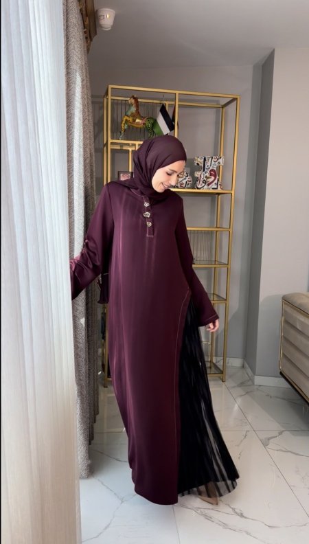 عباي مع فتحه جانبية كسرات