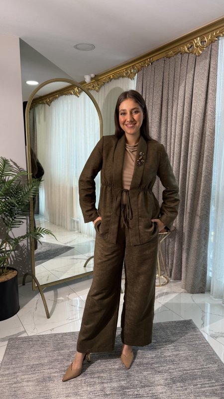 طقم "مودرن بليزر" (Modern Cinched Blazer)CODE 1393