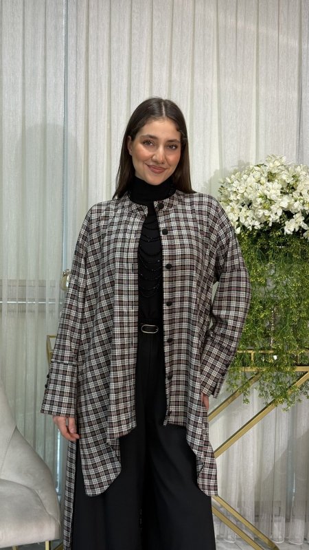 طقم كارو طويل قطعتين بقصة غير متماثلة (Two-Piece Plaid Asymmetric Set)